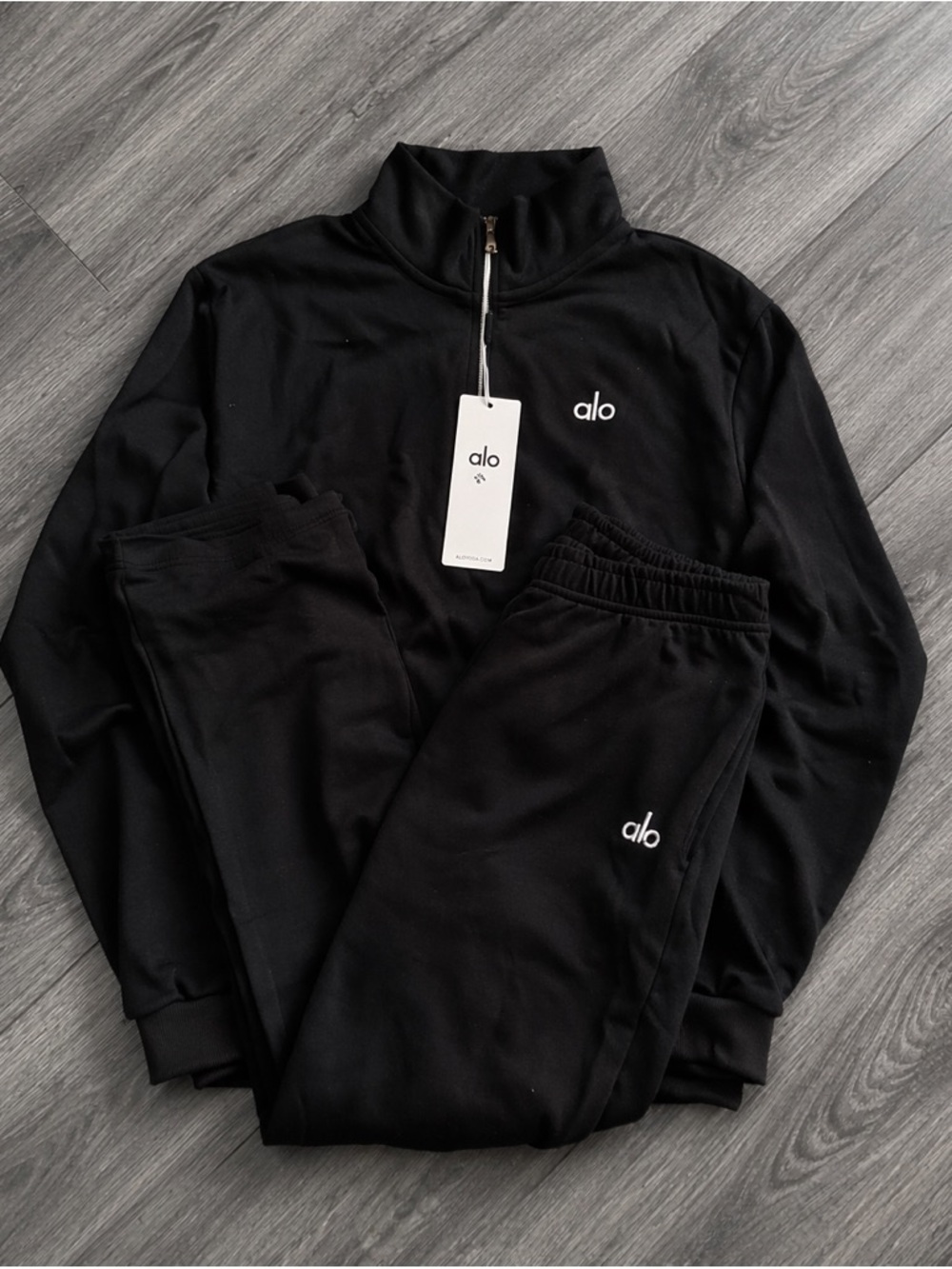 Alo Yoga Black Quarter Zip Tracksuit Set Women’s Jogger Sweatpants